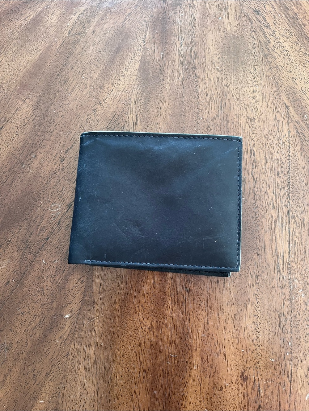 Gold Coast Classic Black Leather Bi-Fold Wallet